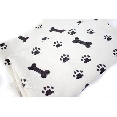 Paw print 2025 bath towels